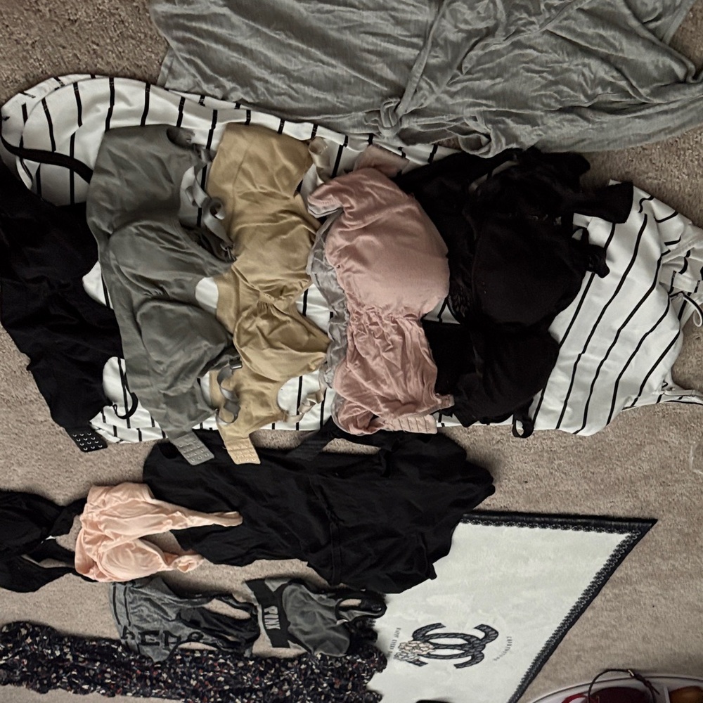 Breastfeeding shirts/dresses/bras lot